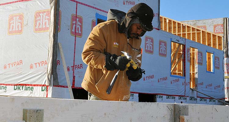 Mild temps boost construction