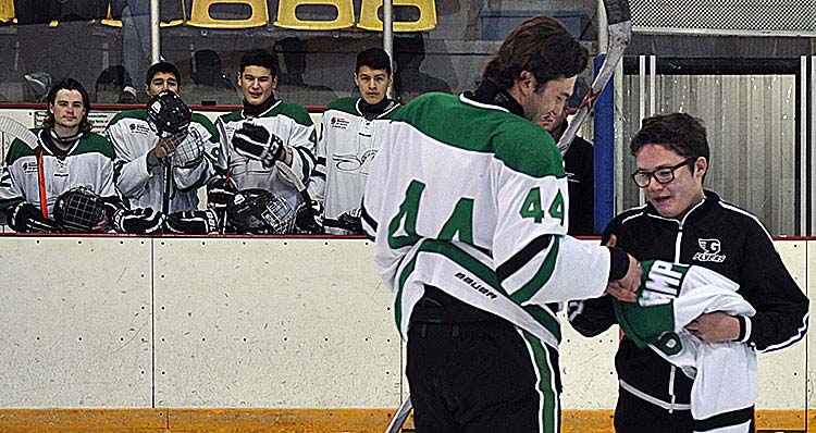 Midget AA Stamps honour announcer