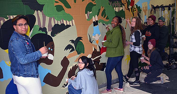 Students create mural for RCMP