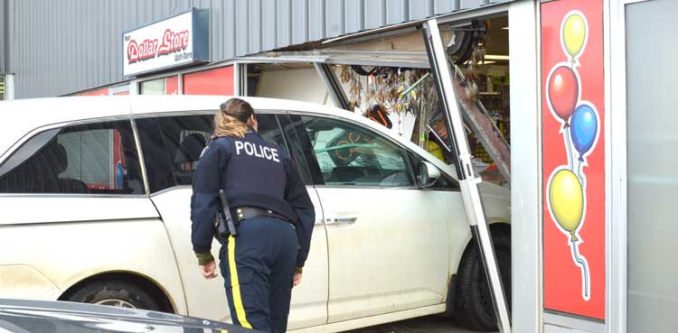 Vehicle crashes into Dollar Store