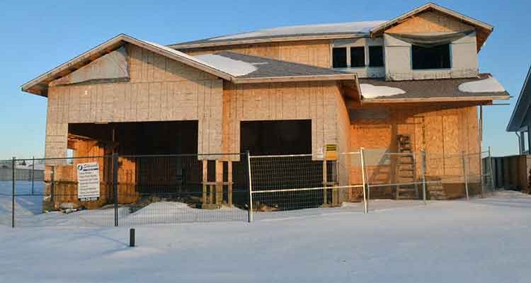 Abandoned house before the courts