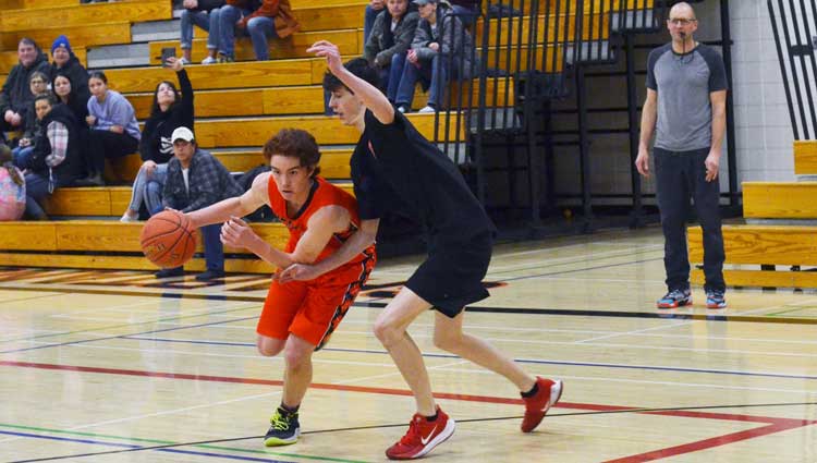 CHS boys host b-ball alumni game