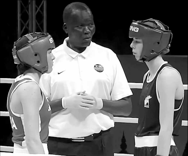 Boxer competes in Thailand